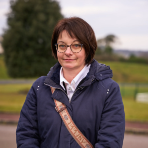Mme Elisabeth PERRAULT